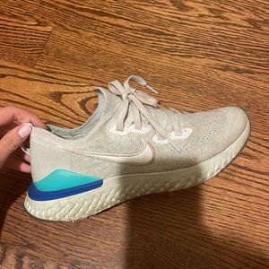 Nike epicreact tennis shoes